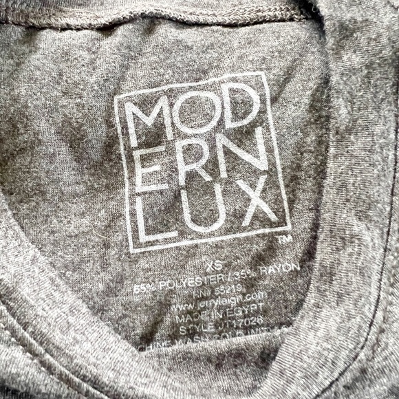 Dog mom Tee - Picture 3 of 3